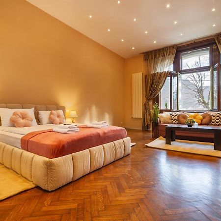 Central Park Residence บราชอฟ ภายนอก รูปภาพ