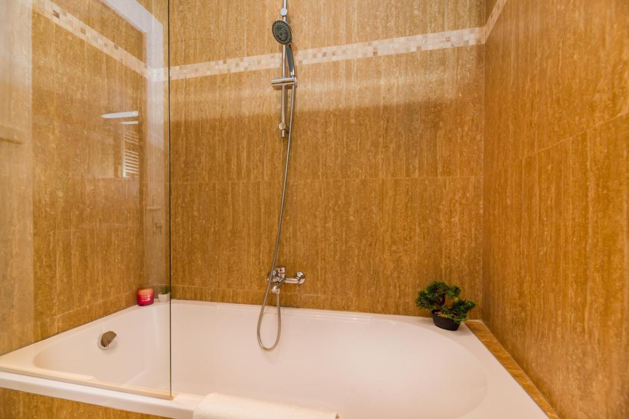 Central Park Residence บราชอฟ ภายนอก รูปภาพ